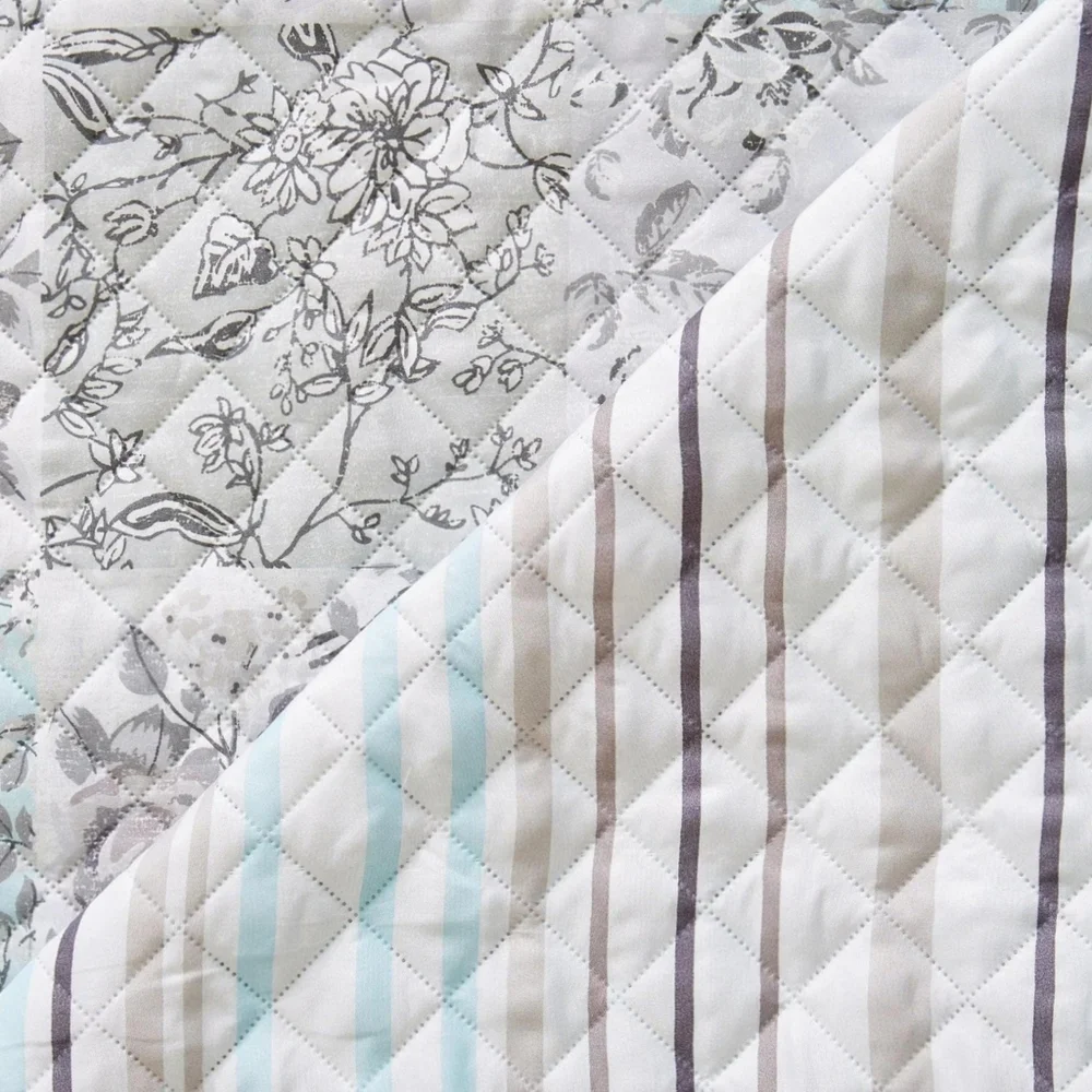 Maribel Collection NWT Reversible Floral Quilt Furniture Protector In Grey/Blue